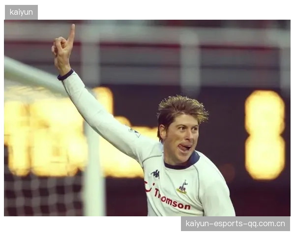 热刺新星带球穿越四人造点并亲自主罚命中